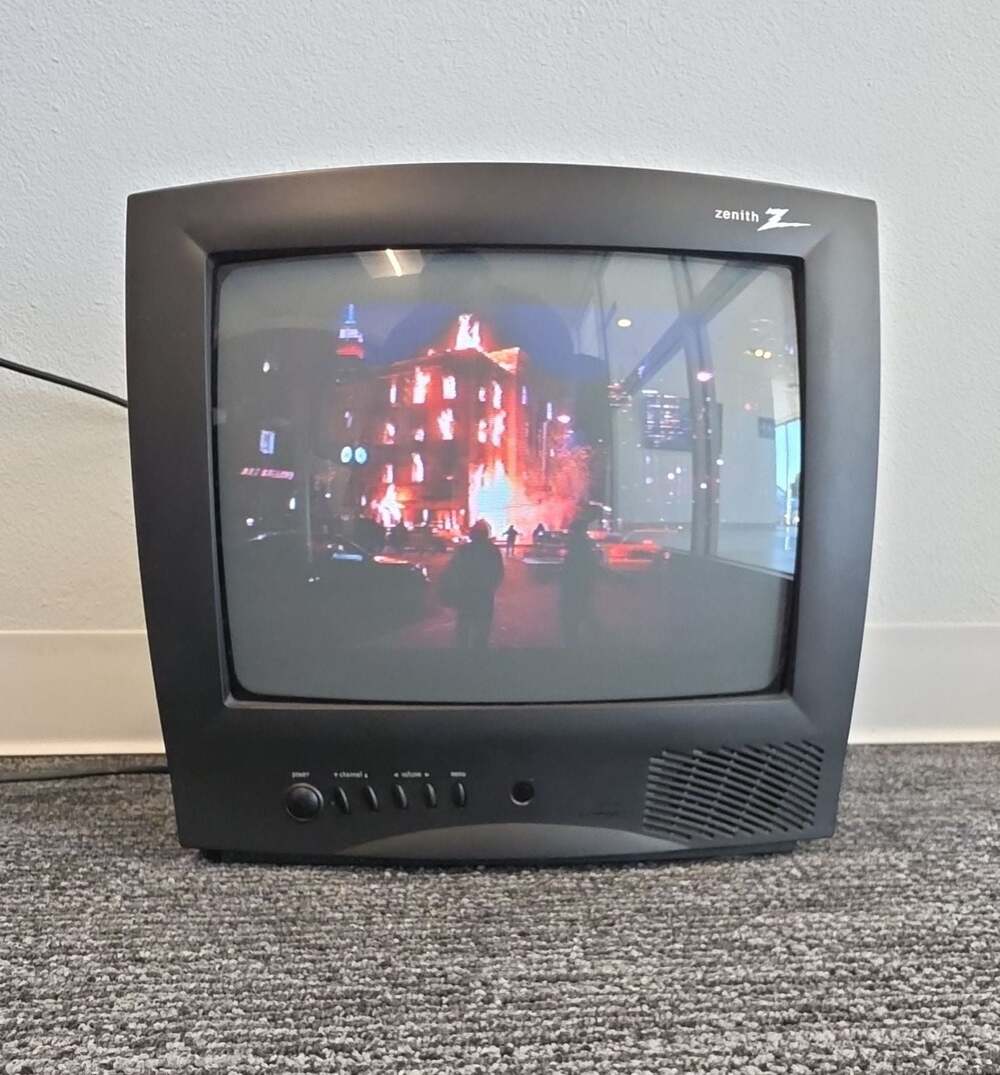 Zenith 13-inch Vintage CRT Television Tested and Works! No Remote